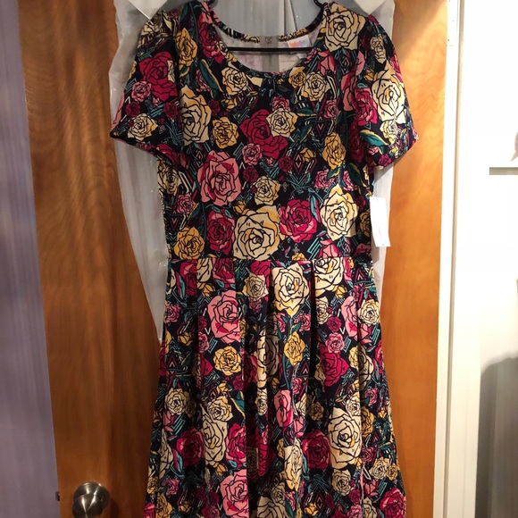 Lularoe - Picture 2 of 2